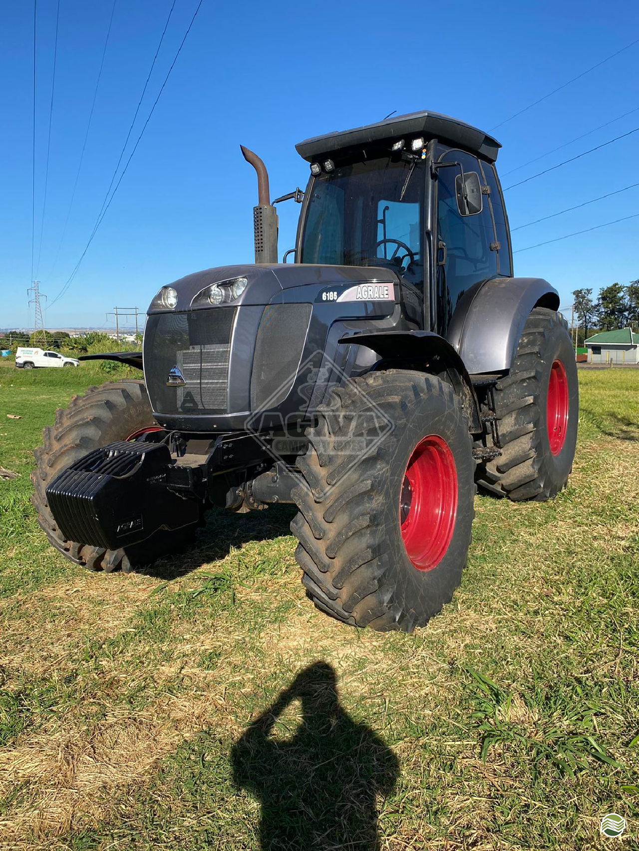 TRATOR AGRALE AGRALE 6185 Tração 4x4 Agiva Máquinas Agrícolas MARINGA PARANÁ PR